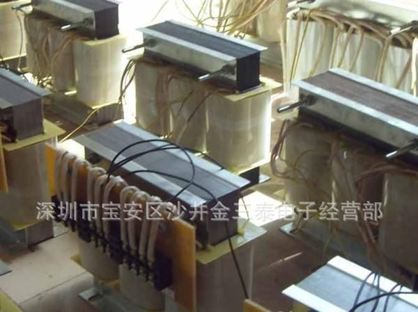 厂家定做各种规格三相或单相自偶或隔离变压器0.1-2500KVA