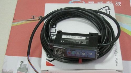 日本基恩士KEYENCE光电传感器PS-206,PS-55