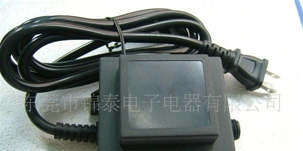 供应GS插墙式IP44变压器