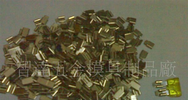 批发供应中型插片保险丝座,汽车保险丝座,汽车插片保险丝座