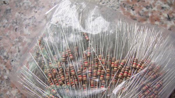 生产全系列碳膜电阻，环保无铅