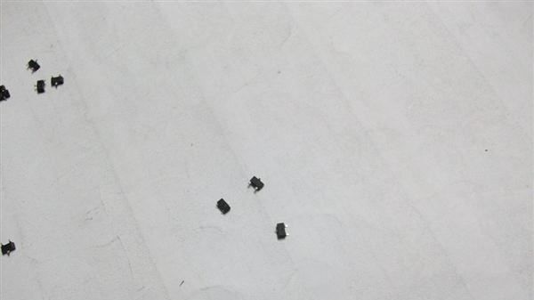 特价供应贴片二极管1N5819   SOT-23
