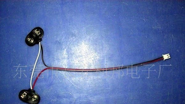 9V  2扣串联18V  电池扣