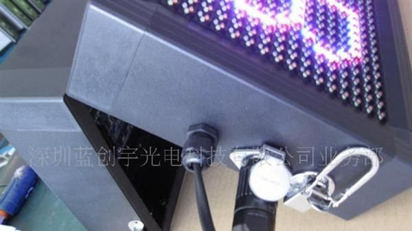 LED半户外双面全彩显示屏    P10mm全彩门头广告信息显示屏