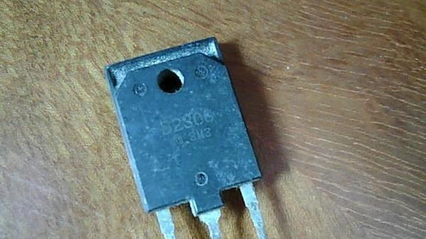 供应日立三极管D2300.