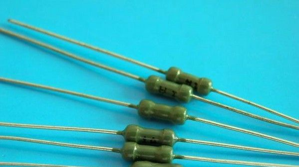 史上电阻式保险丝