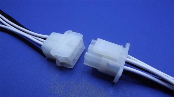 AMP 63080 6.35MM 2x3P公胶壳连接器,6.35线对线连接器