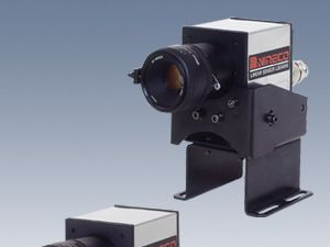 NIRECO线性传感器LSE4096，是高精度测量位置、宽度、长度的
