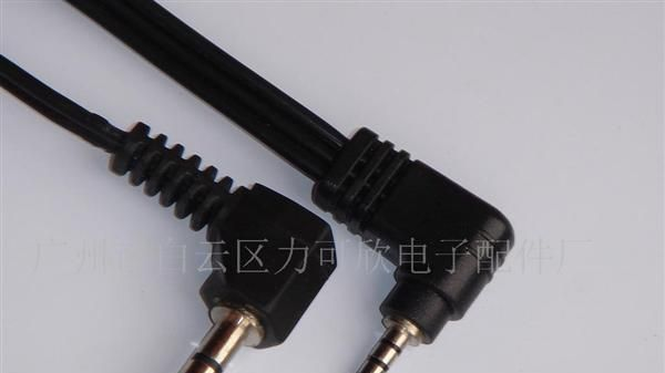 供应迷你钉连接头/RCA/2.5弯头     汽车连接器