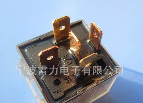 供应超高性价比防水型 透明壳 带LED灯 汽车继电器