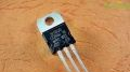 供应三极管系列产品  BU806  8A  400V  全新的