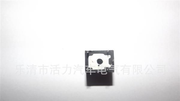 厂家供应汽车继电器