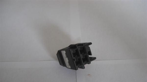模具开发制作 供应比亚迪 马6 汽车接插件 汽车导航针座系列产品