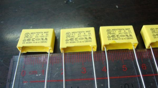 供应安规电容0.1UF275V P=15MM  L=30MM