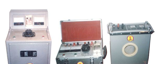 供应大电流发生器（升流器）