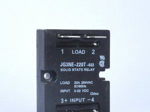 紧凑型机器内置 单相交流固态继电器 快速插拔端子 SE2420D 20A