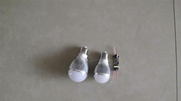 LED恒流驱动电源采用第三代横流驱动芯片