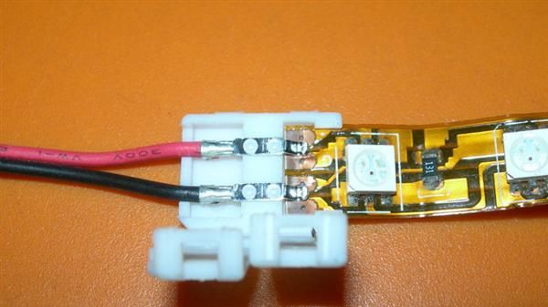 LED灯条新式快速连接器