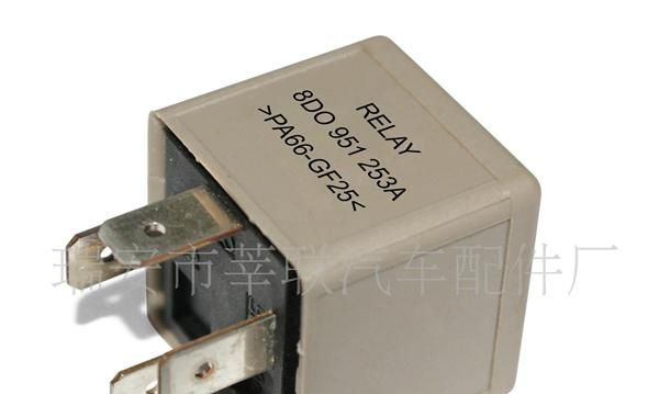 大众汽车配件/继电器/8DO951253 A