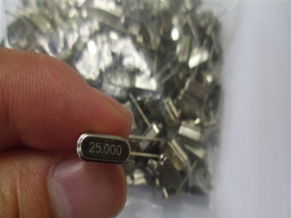 批发 石英晶振 插件晶振 谐振器 环保铜壳 HC-49S 25MHZ 特价批发