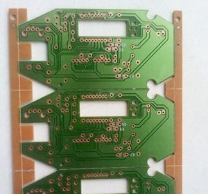 本厂供应大量单面电路板PCB，低价单面电路板PCB！