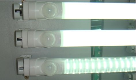 红外线人体感应LED日光灯
