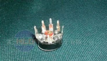 鸿利达工厂供应WH15-K4旋转式合成碳膜电位器