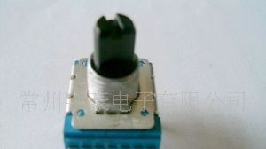 单排7只脚电位器   1.7元/个