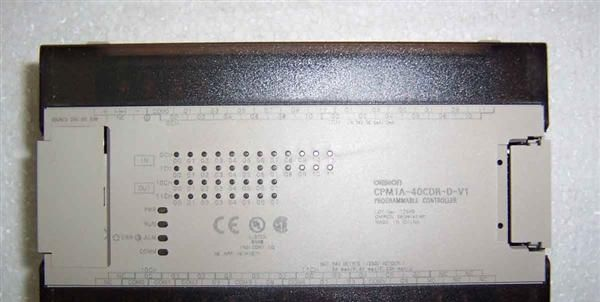 供应欧姆龙可编程控制器 CPM1A-40CDR-A