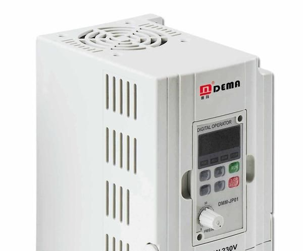 DEMA德玛变频器D5M-0.4S2-1A  DM-M  220V 0.4KW