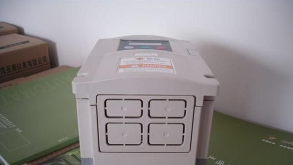 供应上海亚泰变频器YTB-T5a-1.5KW