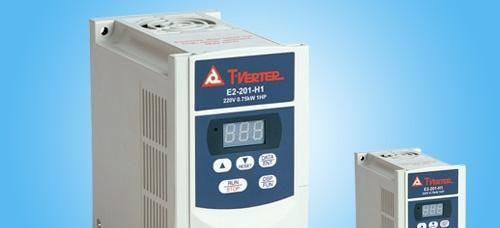 代理经销台安E2-403    2.2kW  变频器
