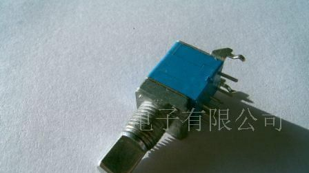 供应9MM单联带支架电位器 2.2元/个