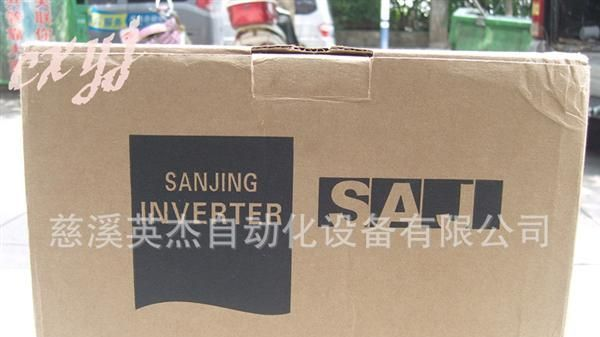 【国产变频 进口品质】 8000-380V-5.5KW 三晶变频器