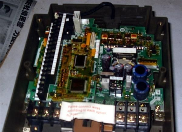 原装FRN-P11-7.5KW380V富士变频器
