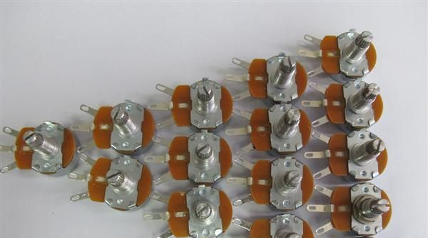 线绕电位器 RA24Y-15S-3W-100 ohm