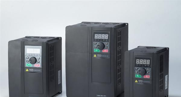 紫日变频器 新品ZVF300系列 15kW G/P合一
