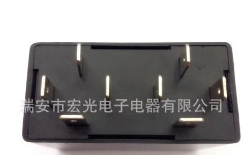斯堪尼亚 汽车继电器 1504270，1401788
