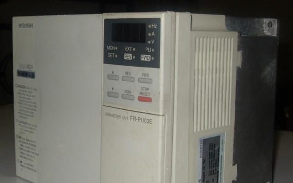 二手原装三菱FR-A024-3.7KW三相220V变频器