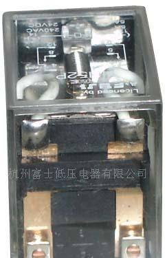 继电器