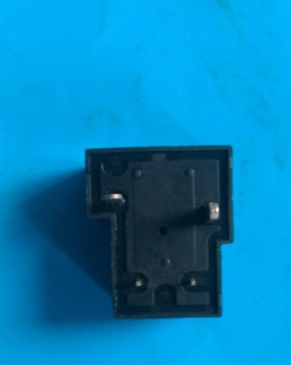 生产供应小型线路板用 常开型 四脚位 JQX-15F(T90)-1H-12V继电器