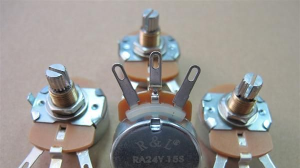 RA24Y-15S-3W-200 ohm 线绕电位器
