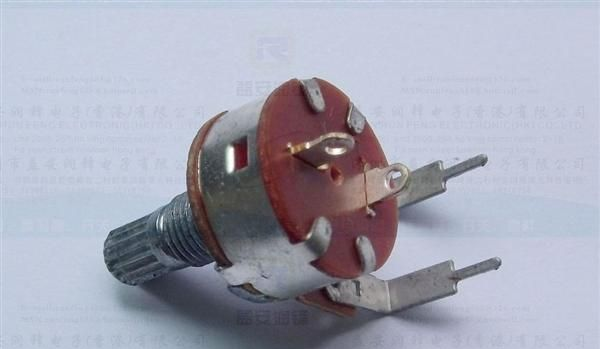 【电子现货直销】精品R1211旋转式单电位器 分辨力高 耐热性好