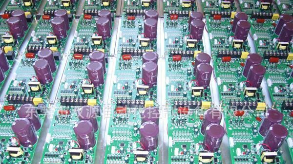 双源牌通用变频器0.75KW 单相220V输入 三相220V输出