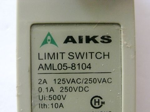 供应AIKS 爱克斯行程开关 微动开关 AML05-8104