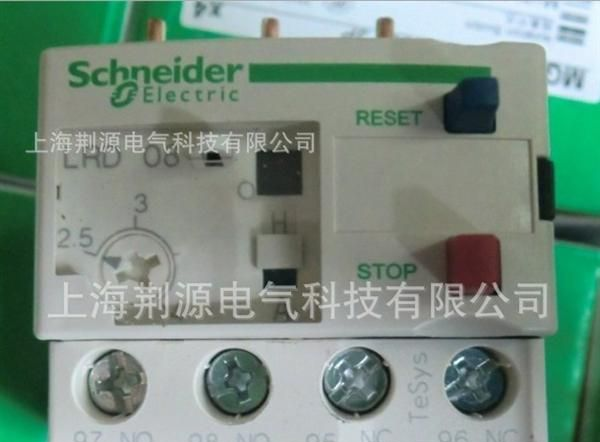 施耐德热过在继电器 LR2D1301C 3极 0.1-0.16A LR2D1302 0.16-0.2