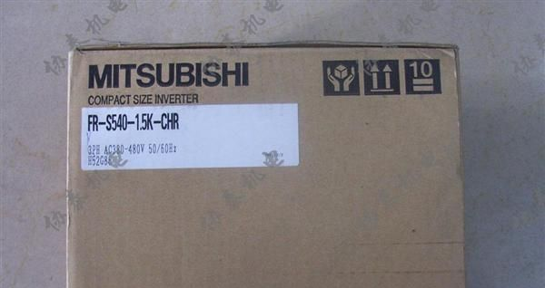 三菱变频器 FR-S540-1.5K-CHR 原装全新