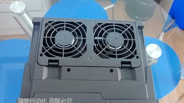 三菱变频器F700系列 FR-F740-7.5K-CHT 7.5KW 全新