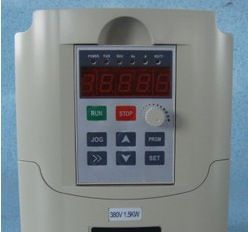 单相220V 0.75KW变频器 变频器厂家 富川变频器