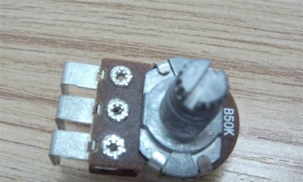 音响上用双声道旋转电位器弯脚柄长可根据客户要求生产